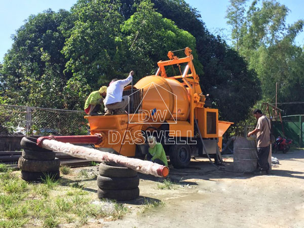 HBT40 cement mixing pump in construction site