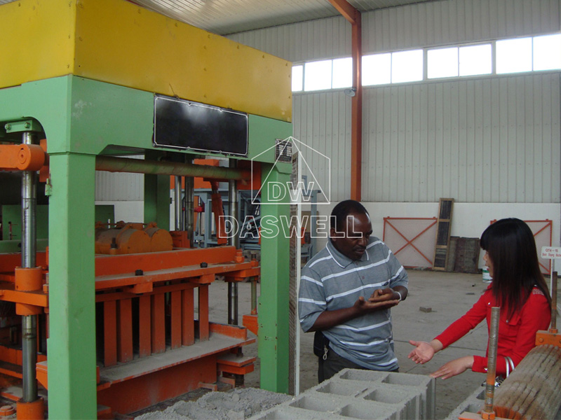 client visit our brick machine factory