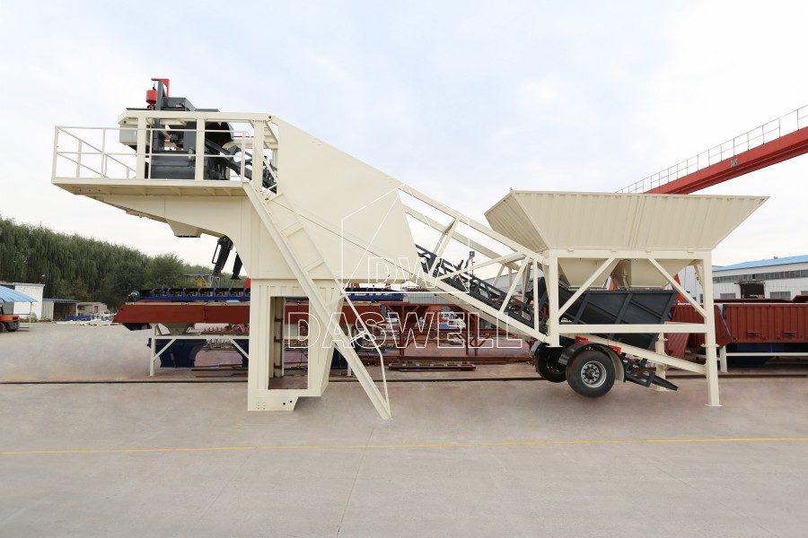 YHZS 25 Mobile Concrete Batching Plant in Factory